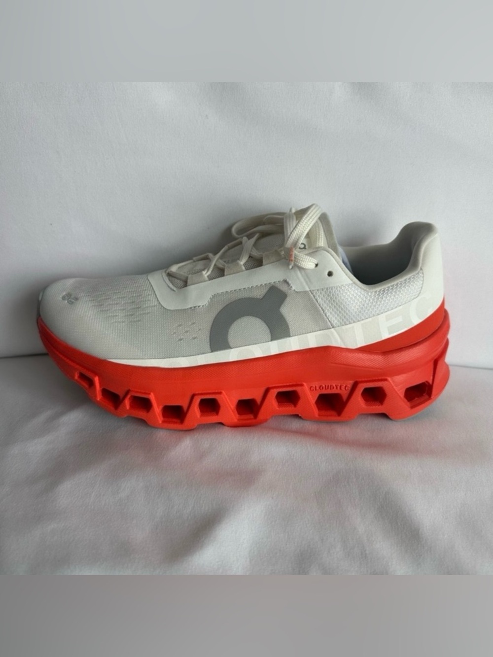 NEW in Box On Cloud
Cloudmonster US Women's Size 8
White/Flame - Picture 6 of 12